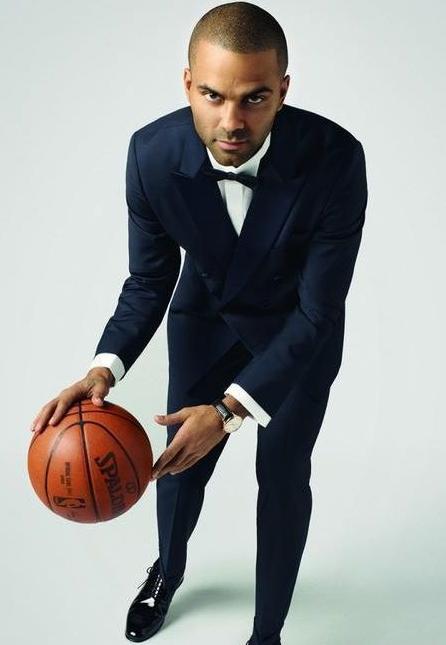 nba十大美男勒夫,骑士队乐福西装