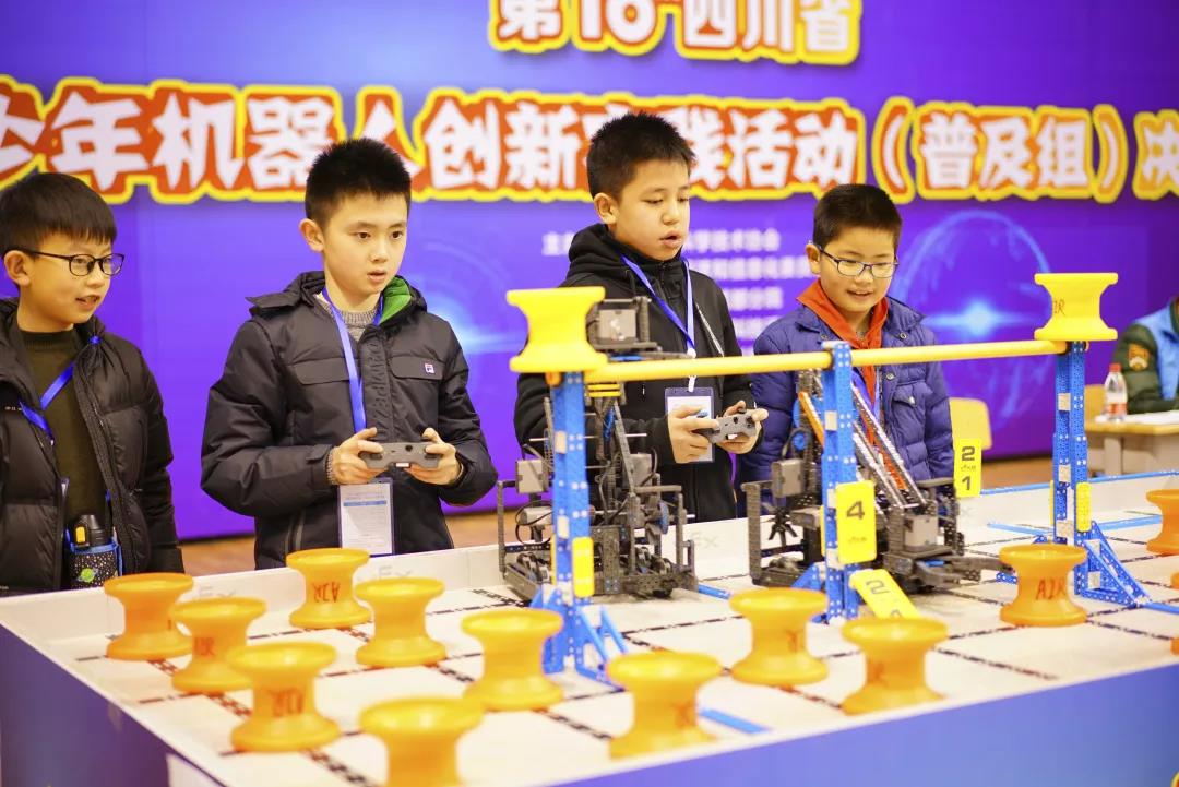 灏忔氮鎺㈡牎鏂板煄鍒嗘牎,灏忔氮鎺㈡牎宸濆ぇ