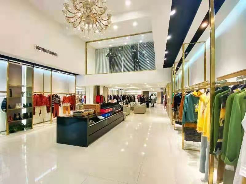 淡雅而高贵简单而干练气质出彩玛丝恩迪为你量身定做