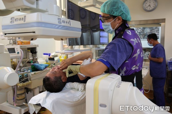 拔牙后三叉神经痛的最佳解决办法,拔牙齿导致三叉神经痛能治好吗