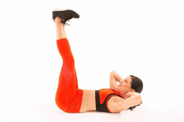 每天30个仰卧起坐多久练出马甲线,练马甲线仰卧起坐正确姿势