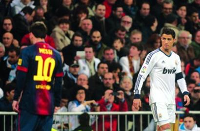 梅西遭遇废人式踩踏,梅西踩踏是真的吗