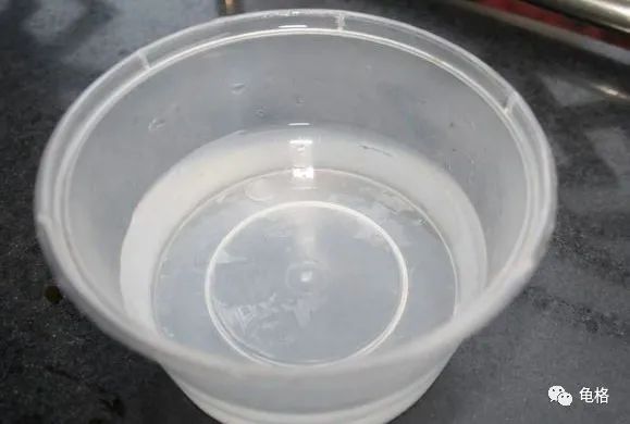 乌龟腐皮怎么用聚维酮碘药浴,聚维酮碘治疗乌龟腐皮需要泡多久