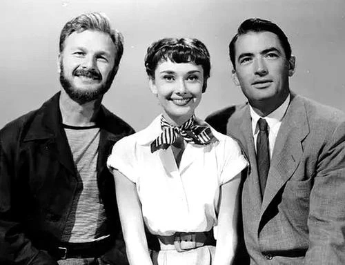 爱马仕丝巾贵的原因,爱马仕丝巾白标和黑标区别