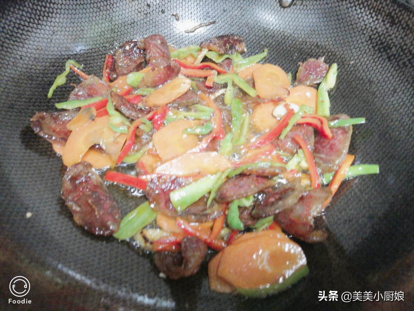熏香肠的做法最正宗的做法,熏香肠各种做法