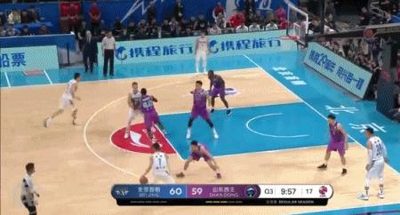 林书豪头破血流,林书豪手肘撞飞