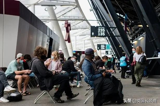 *锁封**有望在7月5日结束！英国各地大型接种点投入使用