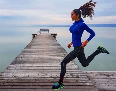 坐太久腰酸背痛怎么缓解,长时间坐腰酸背痛怎么按摩