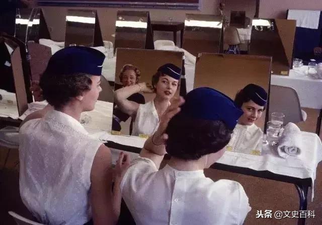 为什么美国的空姐都是大妈,外国航空为什么会有中国空姐