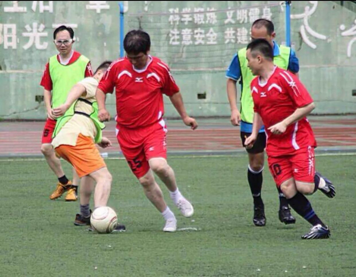 一生痴爱-献给上海交通大学125年校庆和足球队成立120周年