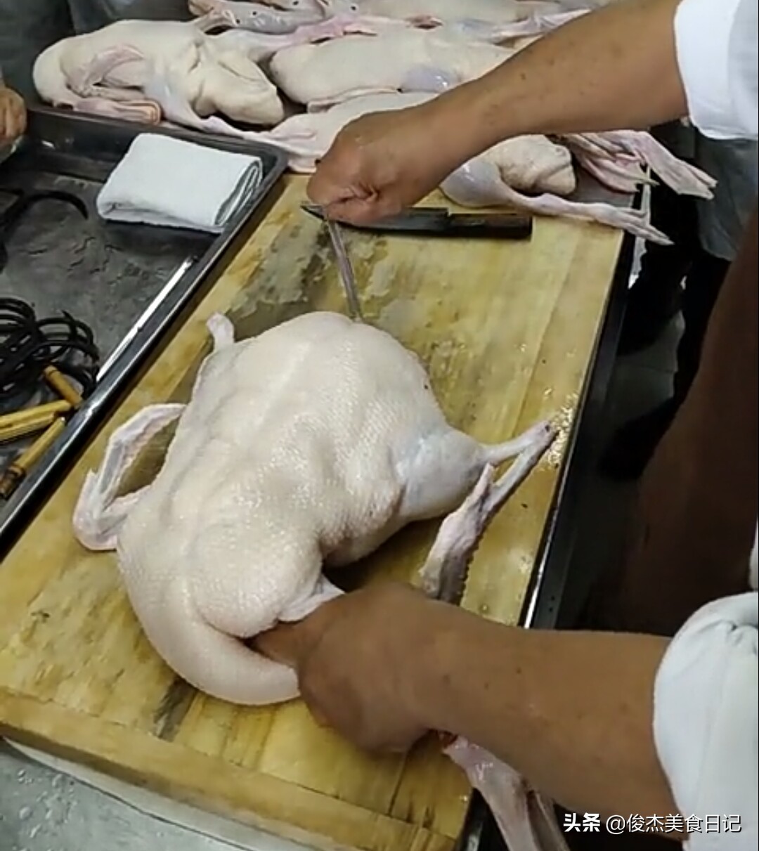 正宗北京挂炉果木烤鸭技术,北京烤鸭挂炉烤法