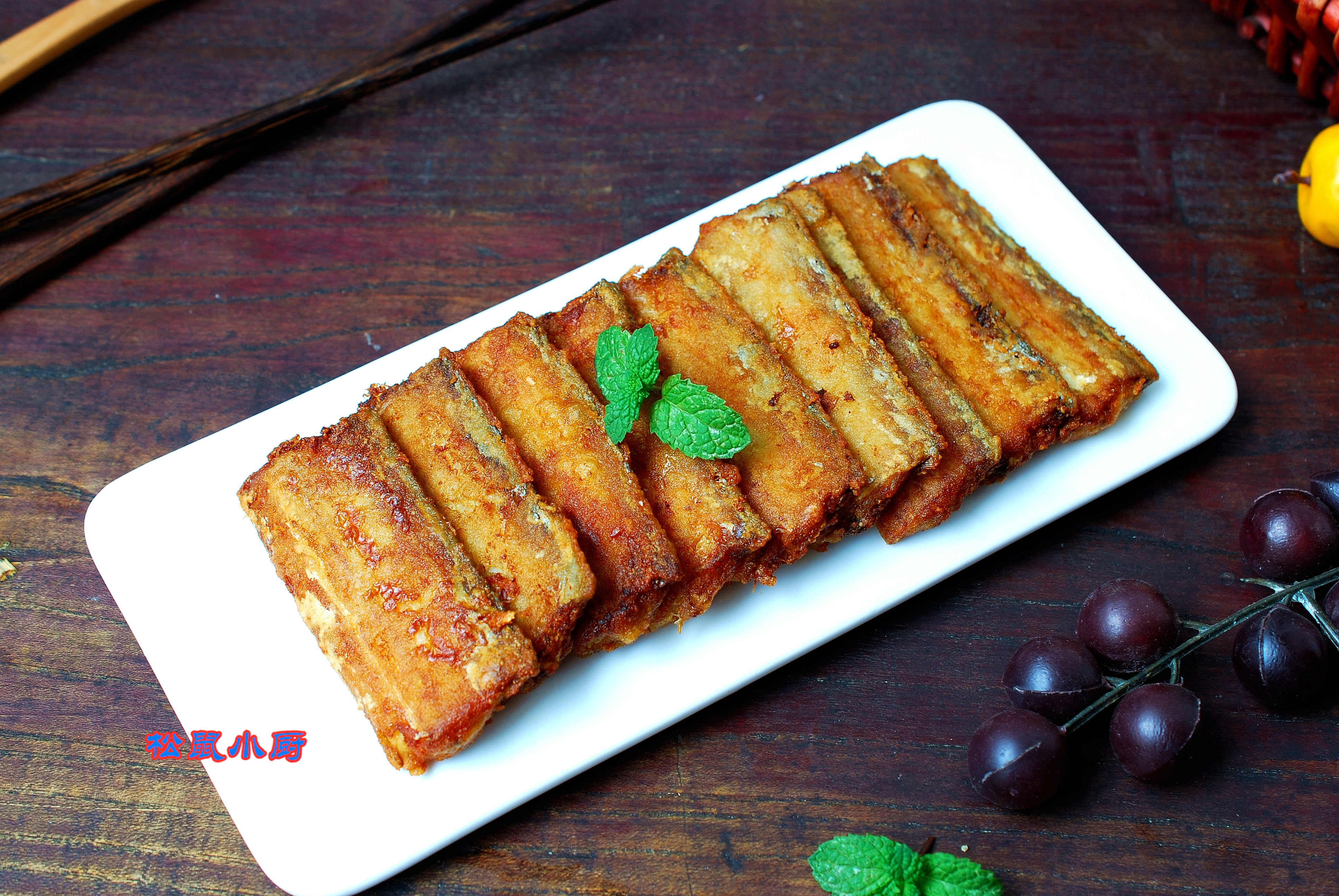 煎炸带鱼怎么做又松又脆,怎样把带鱼的骨刺炖酥