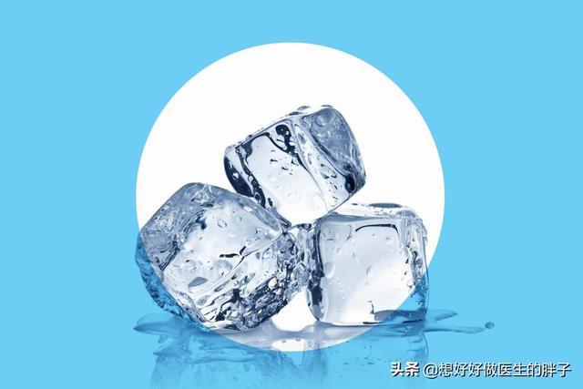 打篮球脚踝扭伤拍片显示没有伤到,打篮球手指挫伤和骨折怎么分辨