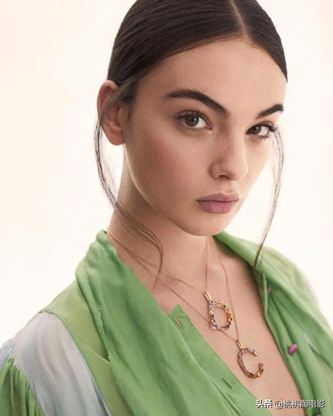 组图：魅力仍然！“西西里女神”莫妮卡·贝鲁奇杂志大片