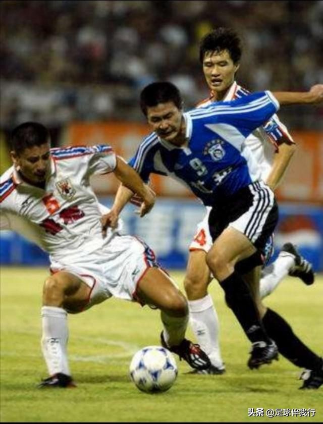 我的足球我的梦作文300字,再见了我的足球梦