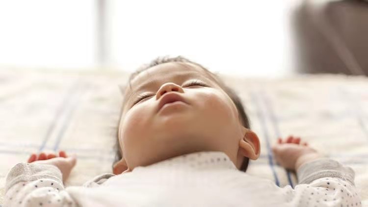 2个月宝宝红屁怎么回事,2岁宝宝屁红是怎么回事