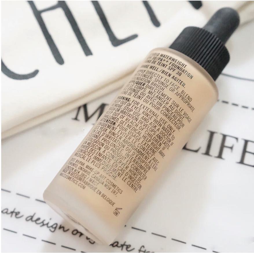 测评：阿玛尼持久，白金养肤，逆龄粉底液很轻薄零差评粉底液