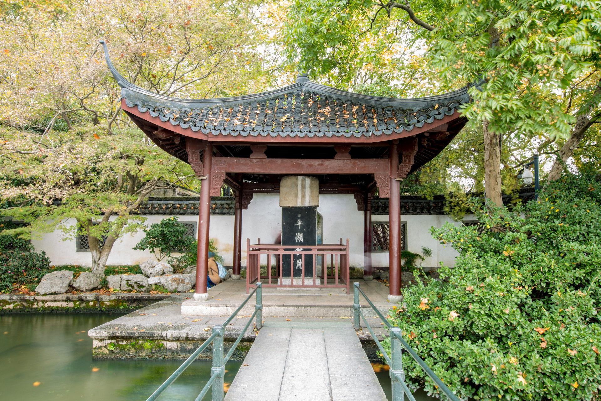 西湖旅游景点推荐,带着儿子一起游遍西湖美景