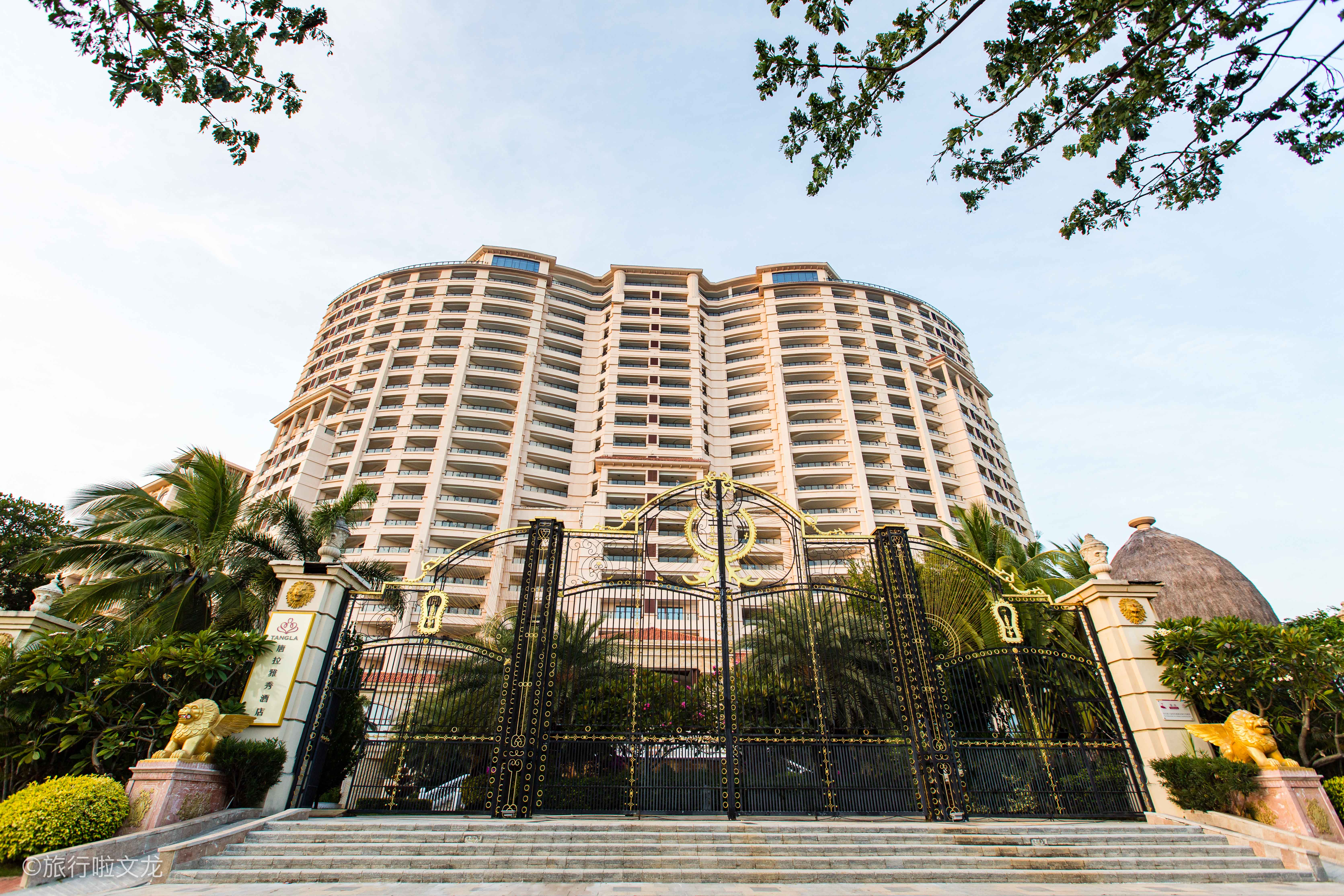 三亚离沙滩只有十米的酒店,三亚最值得推荐的三个酒店