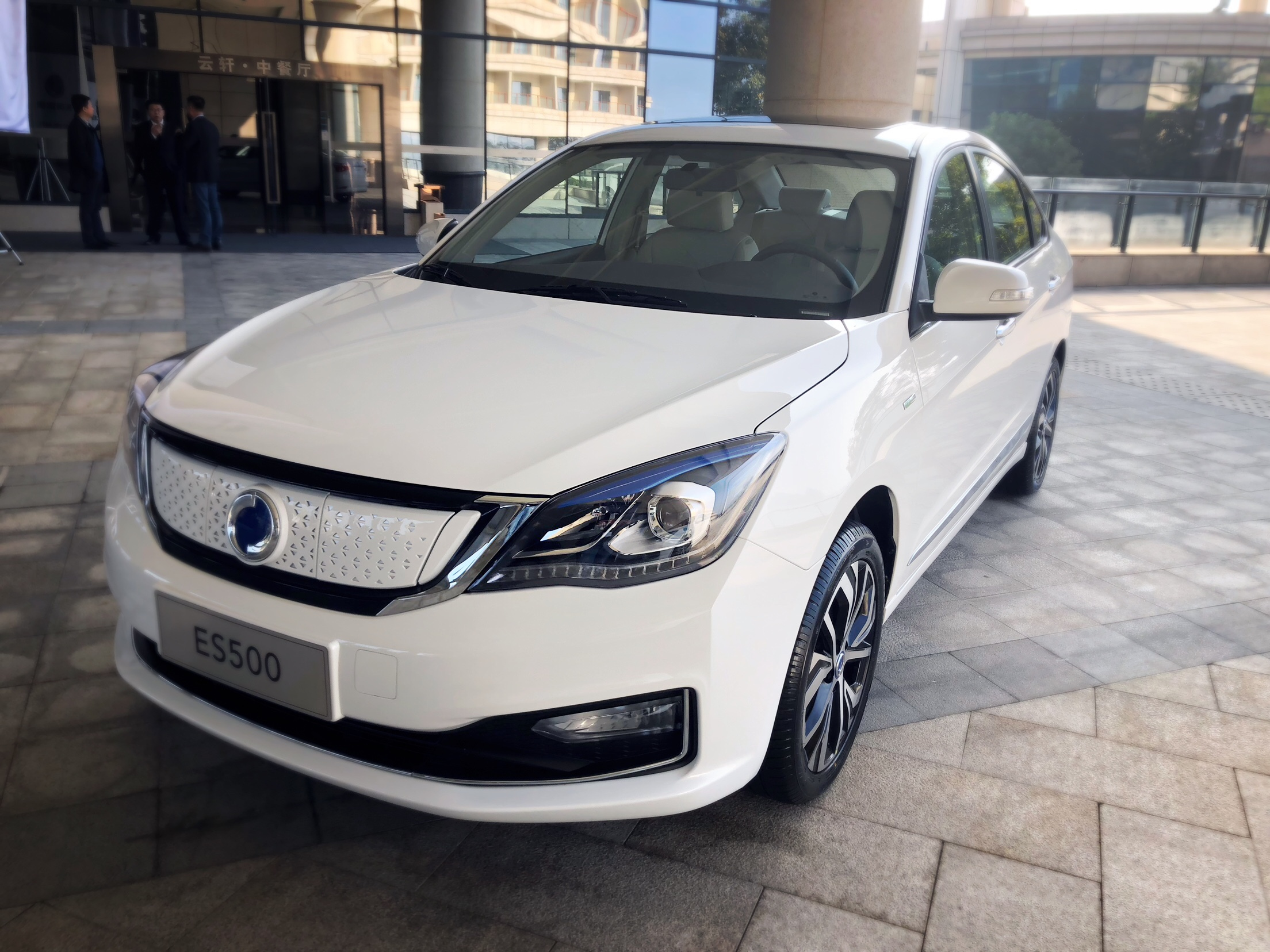 停产十年的富康回归了！首款车型让人大跌眼镜，还以为是雷克萨斯