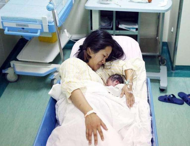 生完孩子，产后三天内需要要关注这三点，身体护理也很重要