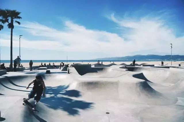 洛杉矶逛街 (洛杉矶购物攻略视频大全)