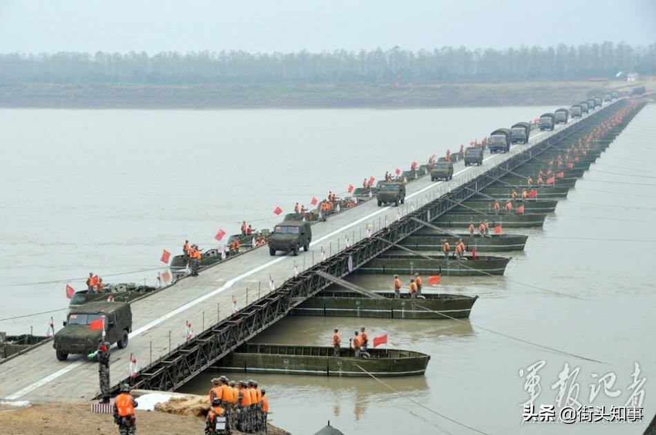 轻型坦克与重型坦克有什么区别,轻步兵的坦克