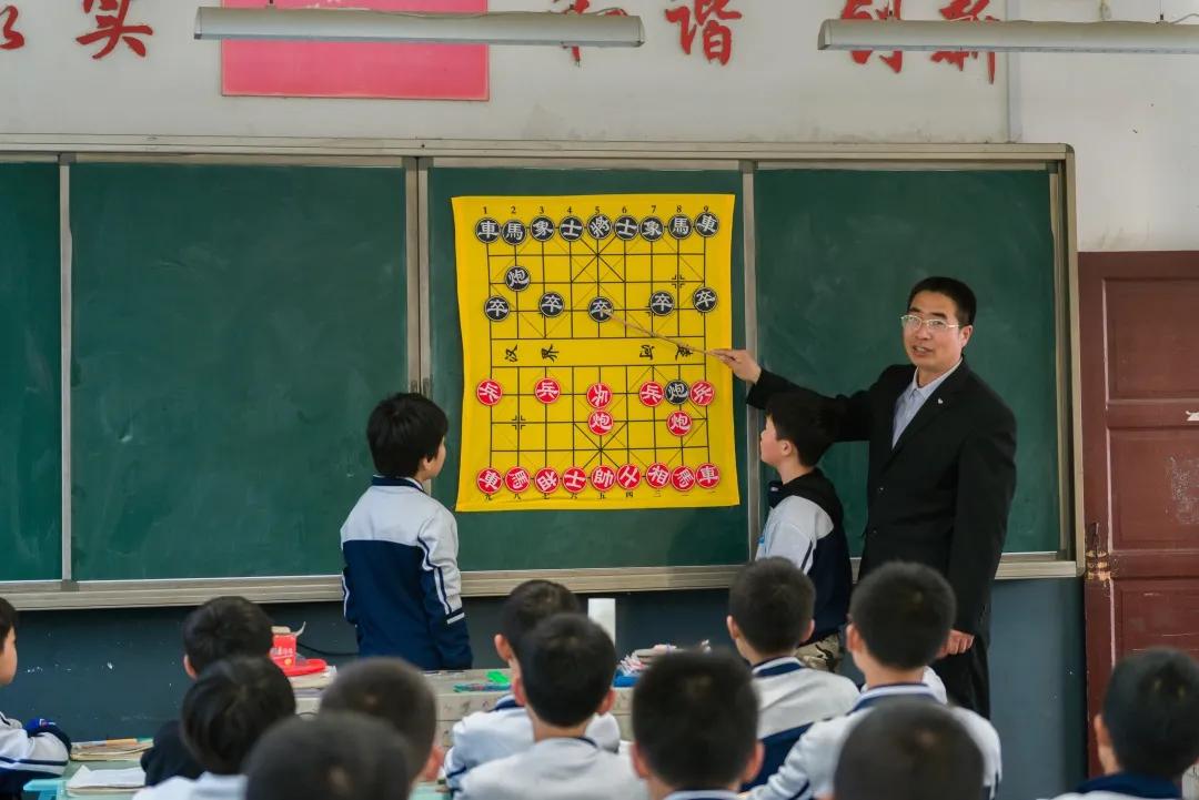 足球、跆拳道、葫芦丝、舞蹈唐河育才实验学校兴趣班趣味无极限
