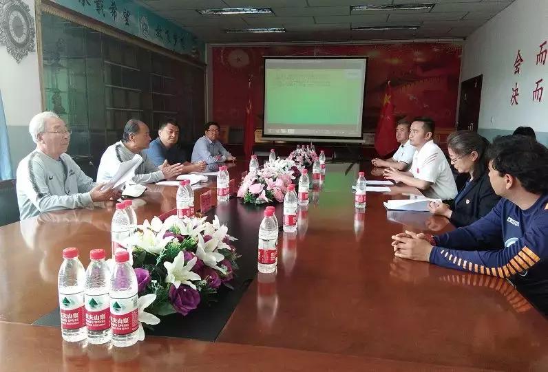 中国足球名宿校园行,中国足球名宿团