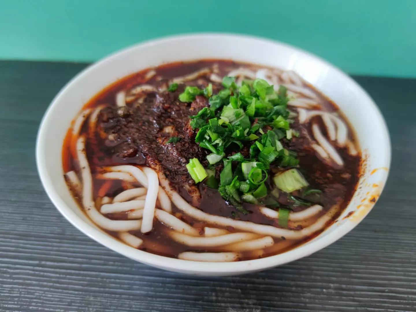 昆明的老奶米线,昆明老奶米线