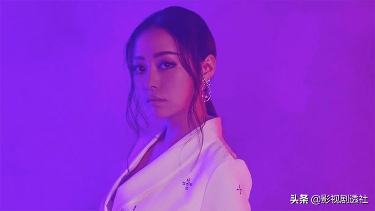 张靓颖搞笑mv视频,张靓颖模仿名画