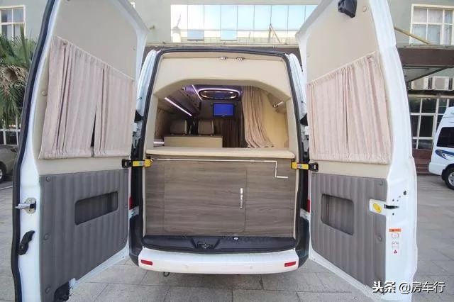 v362全顺房车中轴中顶价格,福特新全顺v362与v348房车的区别