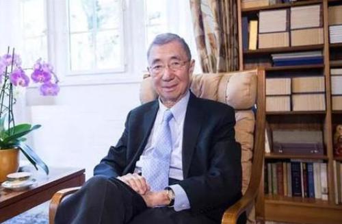 华罗庚和杨振宁谁比较厉害,杨振宁排名全球物理学家第几