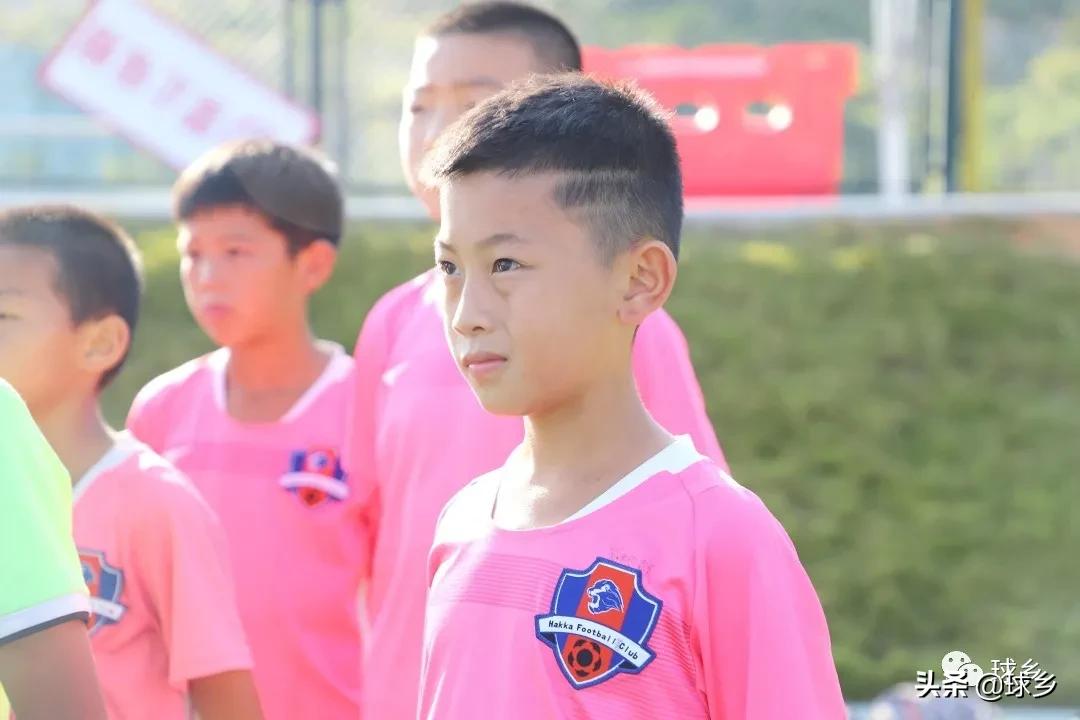 鎸煄闈掕,瓒崇悆閲嶇偣鍩庡競闈掕闃熶紞鍙戝睍