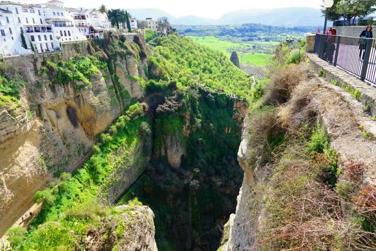 葡萄牙和西班牙怎么样,西班牙与葡萄牙边境风景