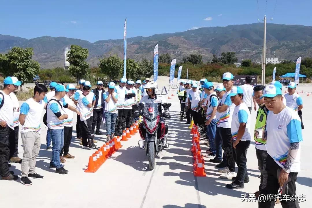 巡航摩托车驾驶技术教学,新手如何安全驾驶摩托