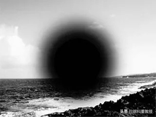 飞蚊症是什么原因引起的怎么治好,高度近视引起的飞蚊症可以治疗吗