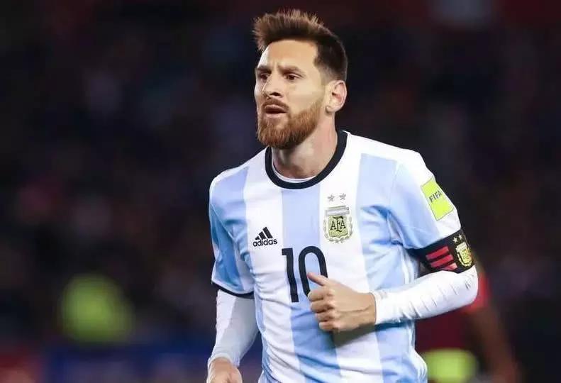 梅西和c罗谁豪宅最好,身价十亿的球星