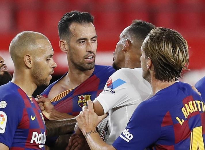 梅西发火暴铲拉莫斯,梅西发火原视频