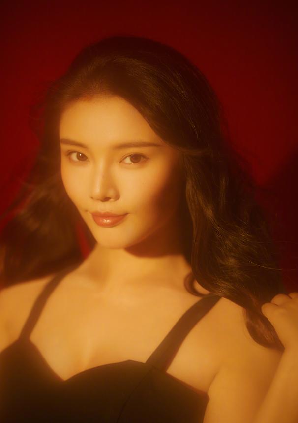 徐冬冬奥黛丽赫本,徐冬冬足球宝贝图片