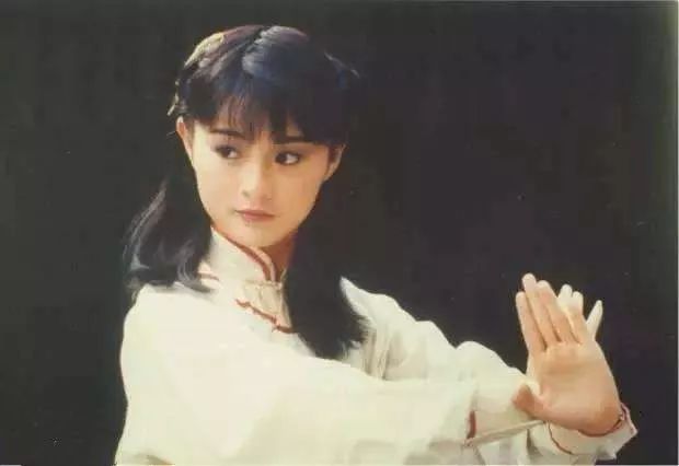 那些曾为我们带来欢乐的女打星们：如流星闪过