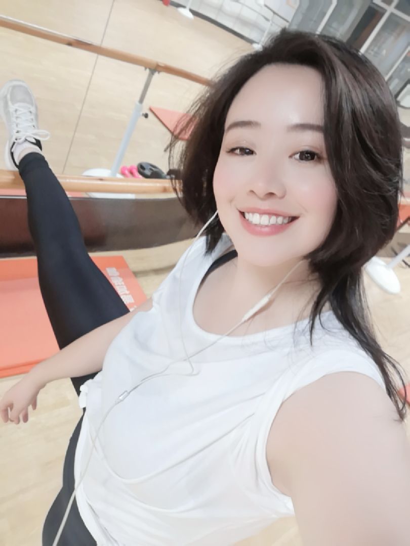 170女生体重多少才会有马甲线,170几斤可以拥有马甲线