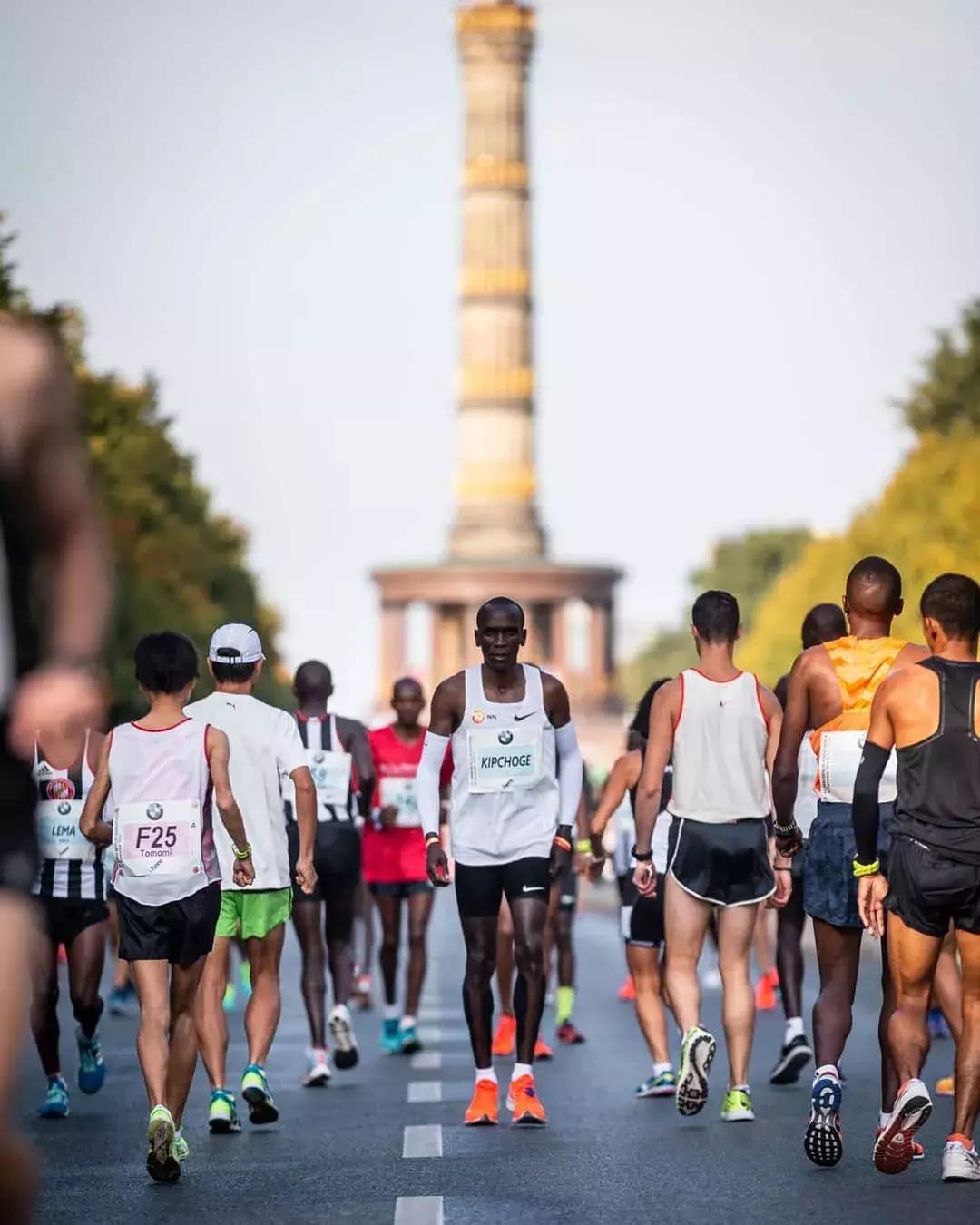 c罗再一次逆风翻盘,c罗再度出战