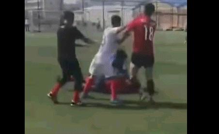 涓氫綑瓒崇悆鏂楁鎵撴灦浜嬩欢,涓浗涓氫綑鑱旇禌鎵撴灦鏂楁浜嬩欢