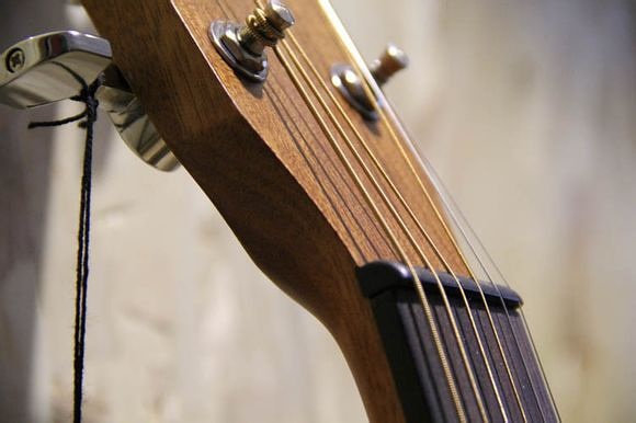 怎么挑选一款好的吉他,新手怎么选吉他形状