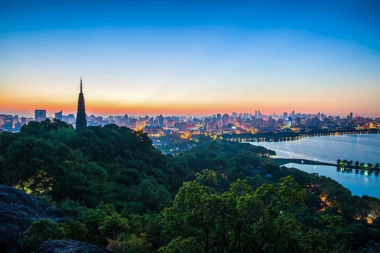 杭州旅游十大名山排行榜,杭州十大最美山