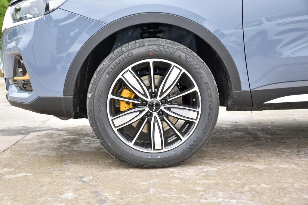 哈弗h6国潮版前脸进气格栅,哈弗h6前脸蜂窝状是哪个版本