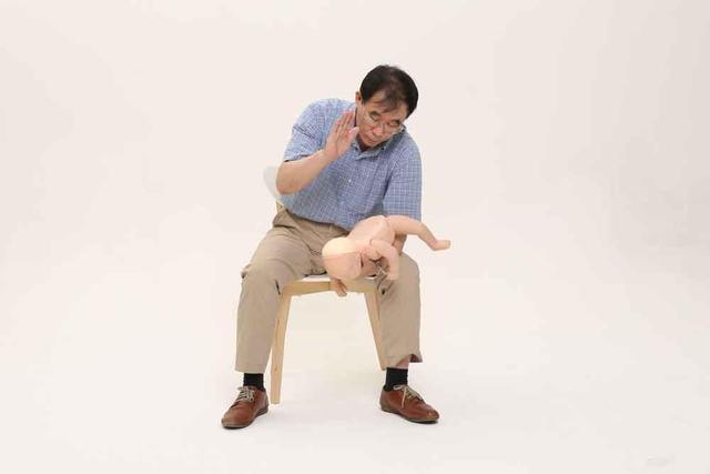 儿童吃樱桃窒息,小朋友吃樱桃不谨慎把核吞下去了