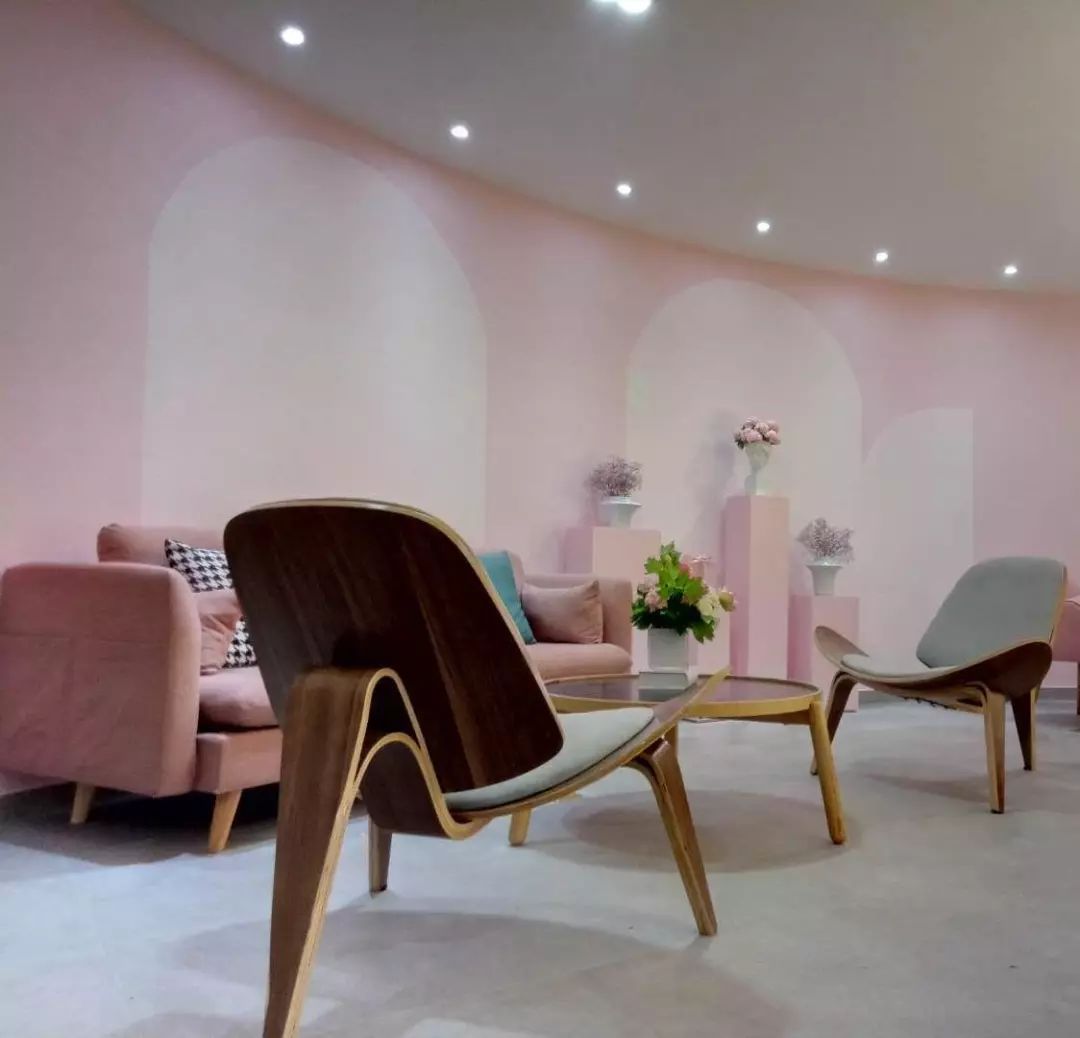 打造美容院网红店的运营方法,美容工作室如何打造成网红店