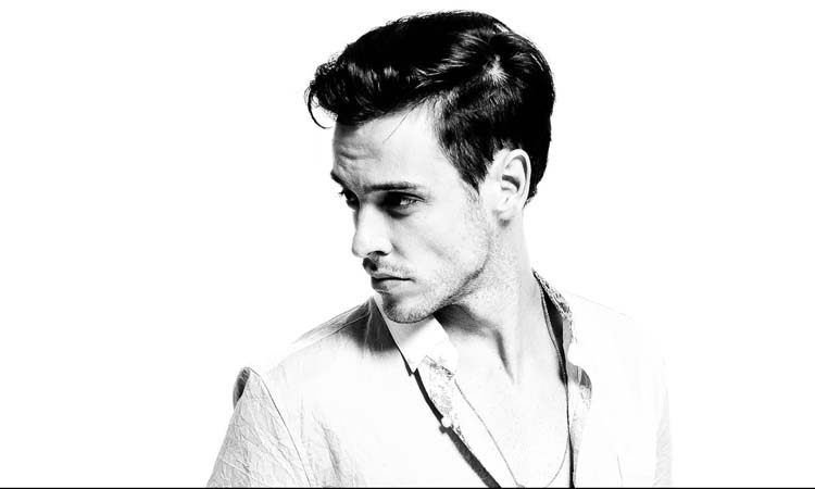 同事办公室吸烟怎么制止比较合适,同事在办公室吸烟对我有危害吗